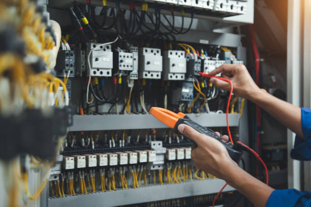 Best Circuit Breaker Repair  in Estherville, IA